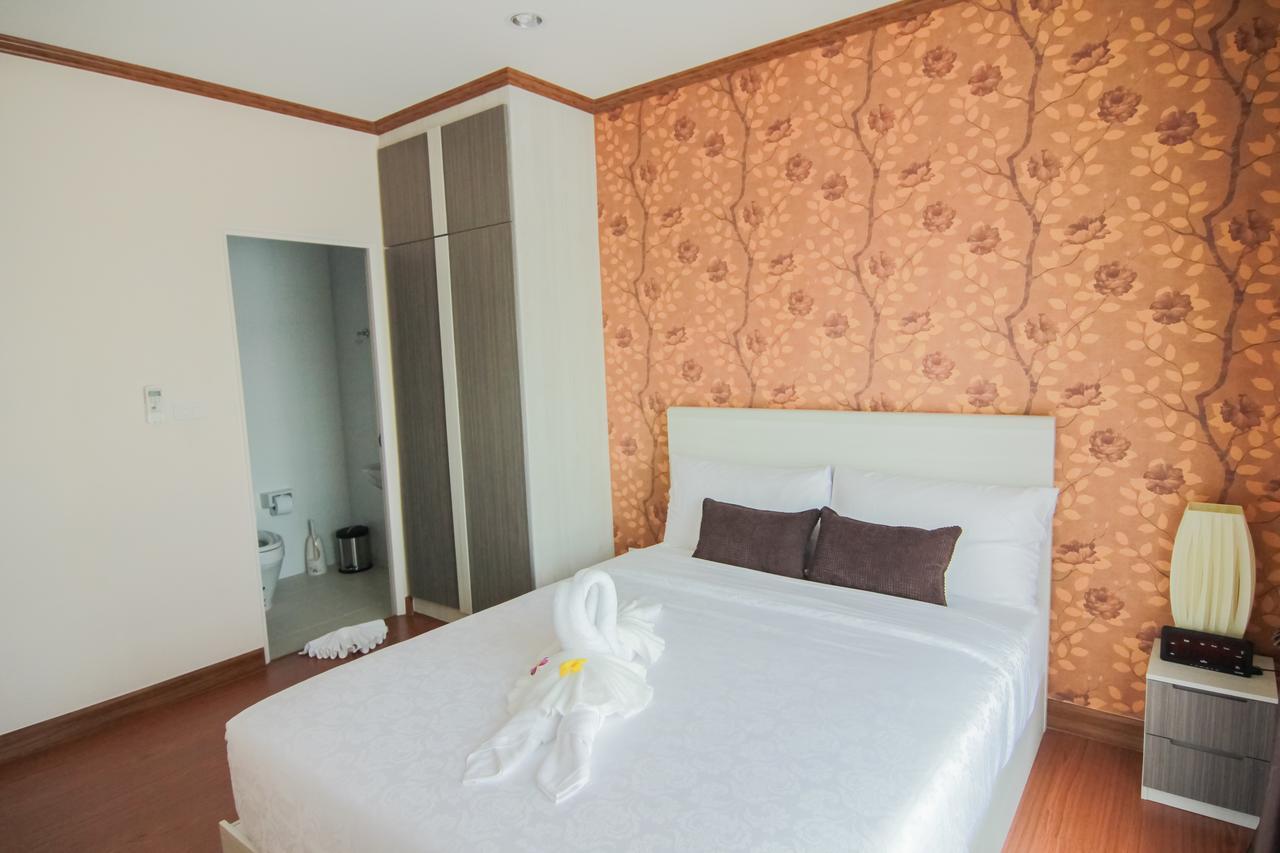 Tada Condotel Бурирам Екстериор снимка