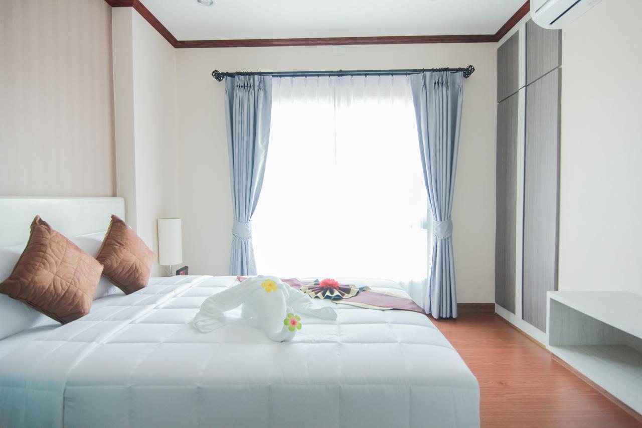 Tada Condotel Бурирам Екстериор снимка